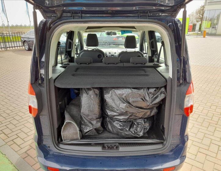 Ford Tourneo Courier MPV 998,0 74 kw