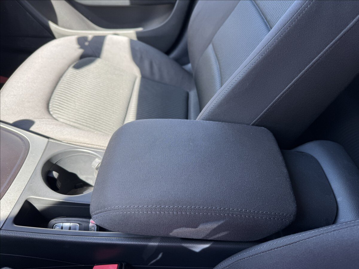 Audi A4 Kombi 2,0 l 105 kw