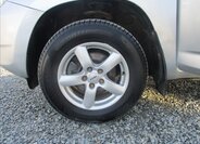 Toyota RAV4 SUV 2,2 l 100 kw