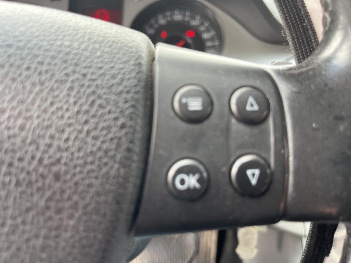 Volkswagen Passat Kombi 1,9 l 77 kw