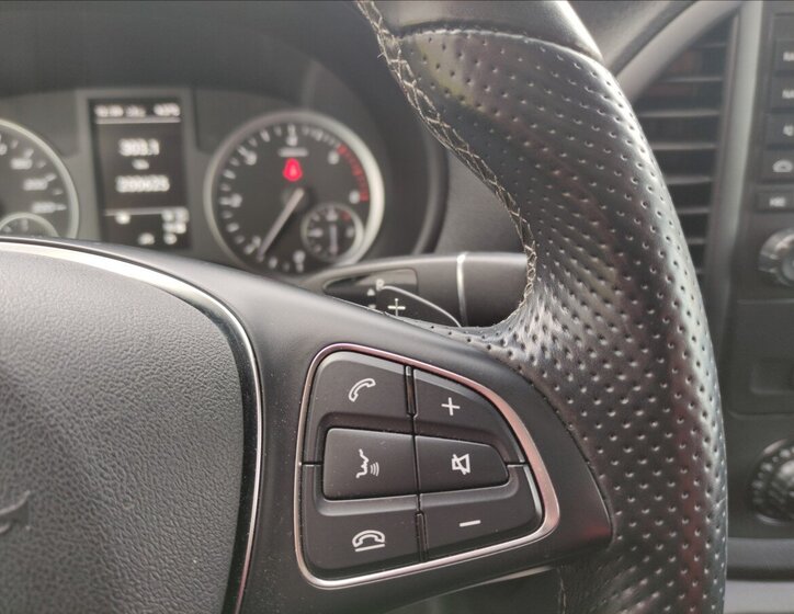 Mercedes-Benz Vito 11