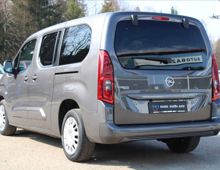 Opel Combo MPV 1,2 l 81 kw