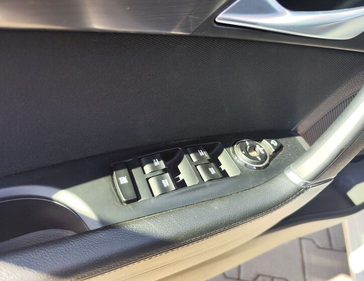 Hyundai i40 Kombi 1,6 l 100 kw