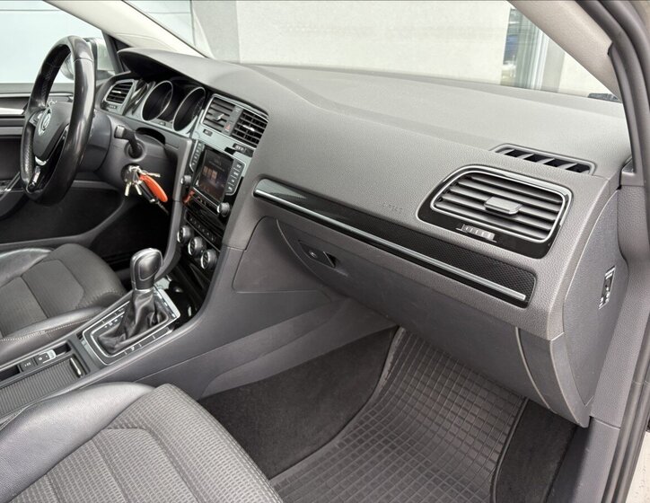 Volkswagen Golf Kombi 1,4 l 103 kw