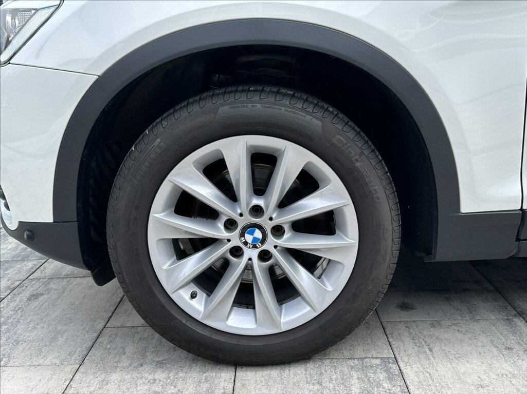 BMW X3 SUV / Terénní 2,0 l 180 kw