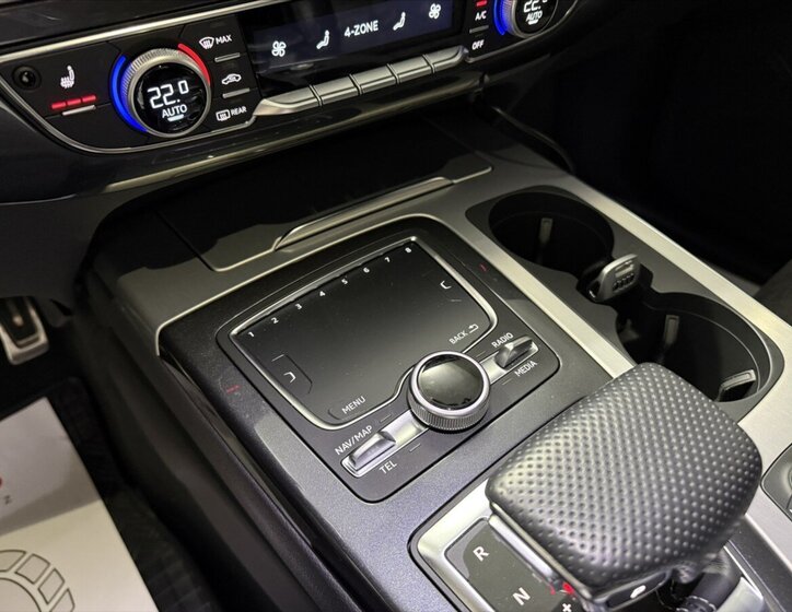 Audi Q7 SUV / Terénní 3,0 l 200 kw