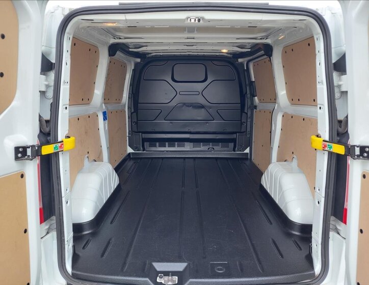 Ford Transit Custom 11