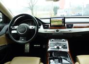 Audi A8 26