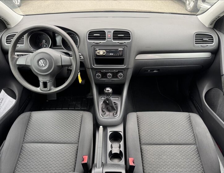 Volkswagen Golf Hatchback 1,6 l 77 kw