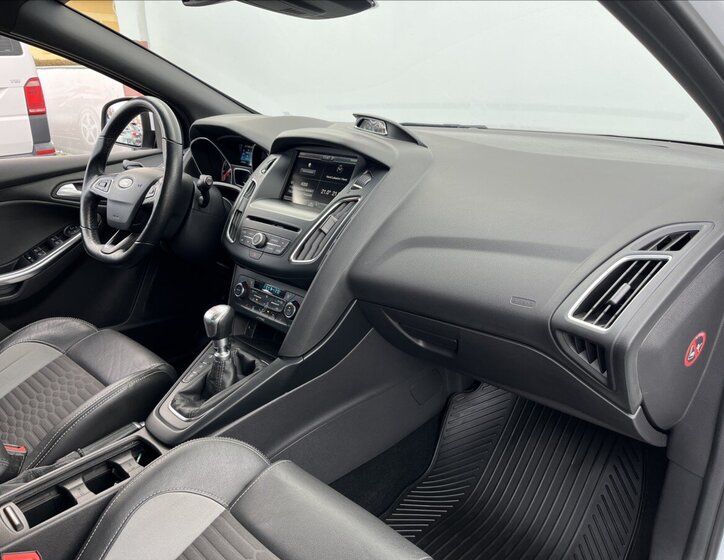 Ford Focus Hatchback 2,0 l 184 kw