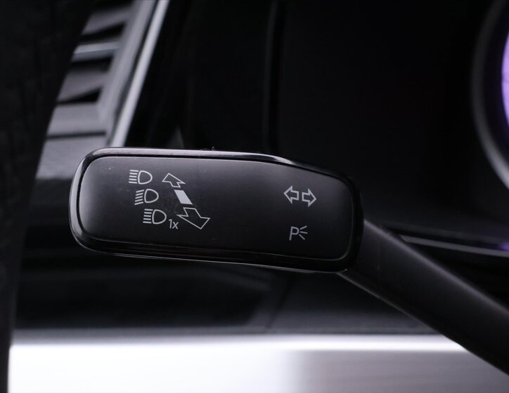 Volkswagen Multivan 22