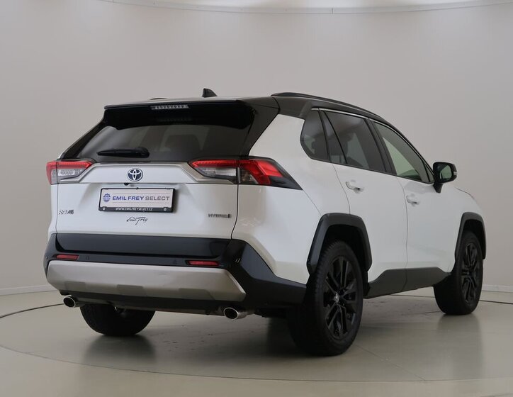 Toyota RAV4 SUV / Terénní 2,5 l 131 kw