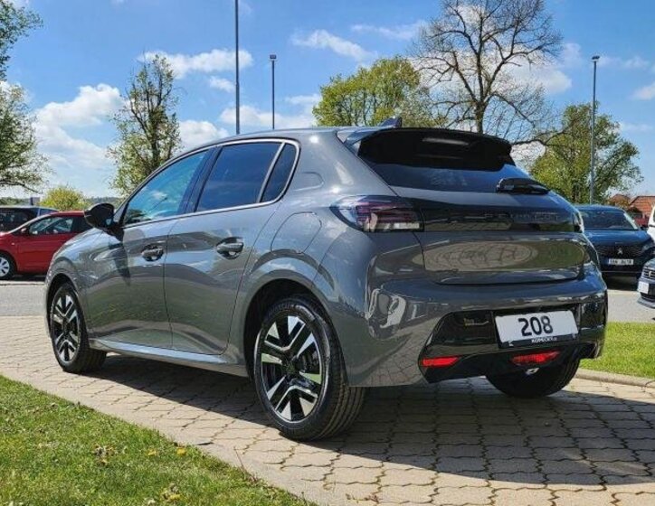 Peugeot 208 Hatchback 1,2 l 74 kw