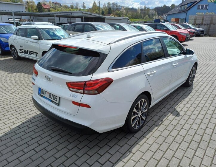 Hyundai i30 Kombi 1,4 l 103 kw