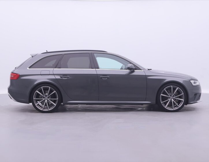 Audi RS 4 Kombi 4,2 l 331 kw