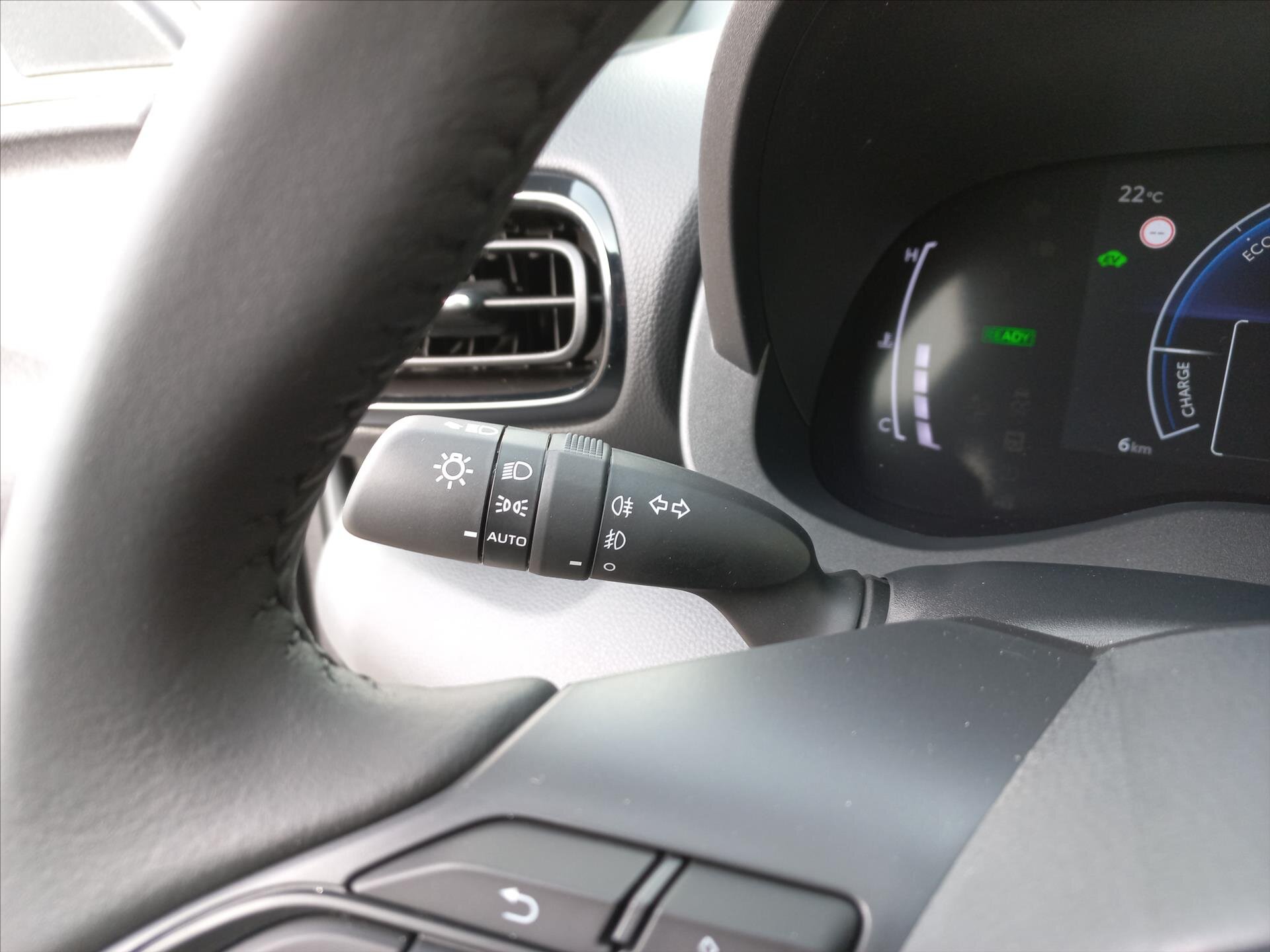 Toyota Yaris Cross CUV / Crossover 1,5 l 68 kw