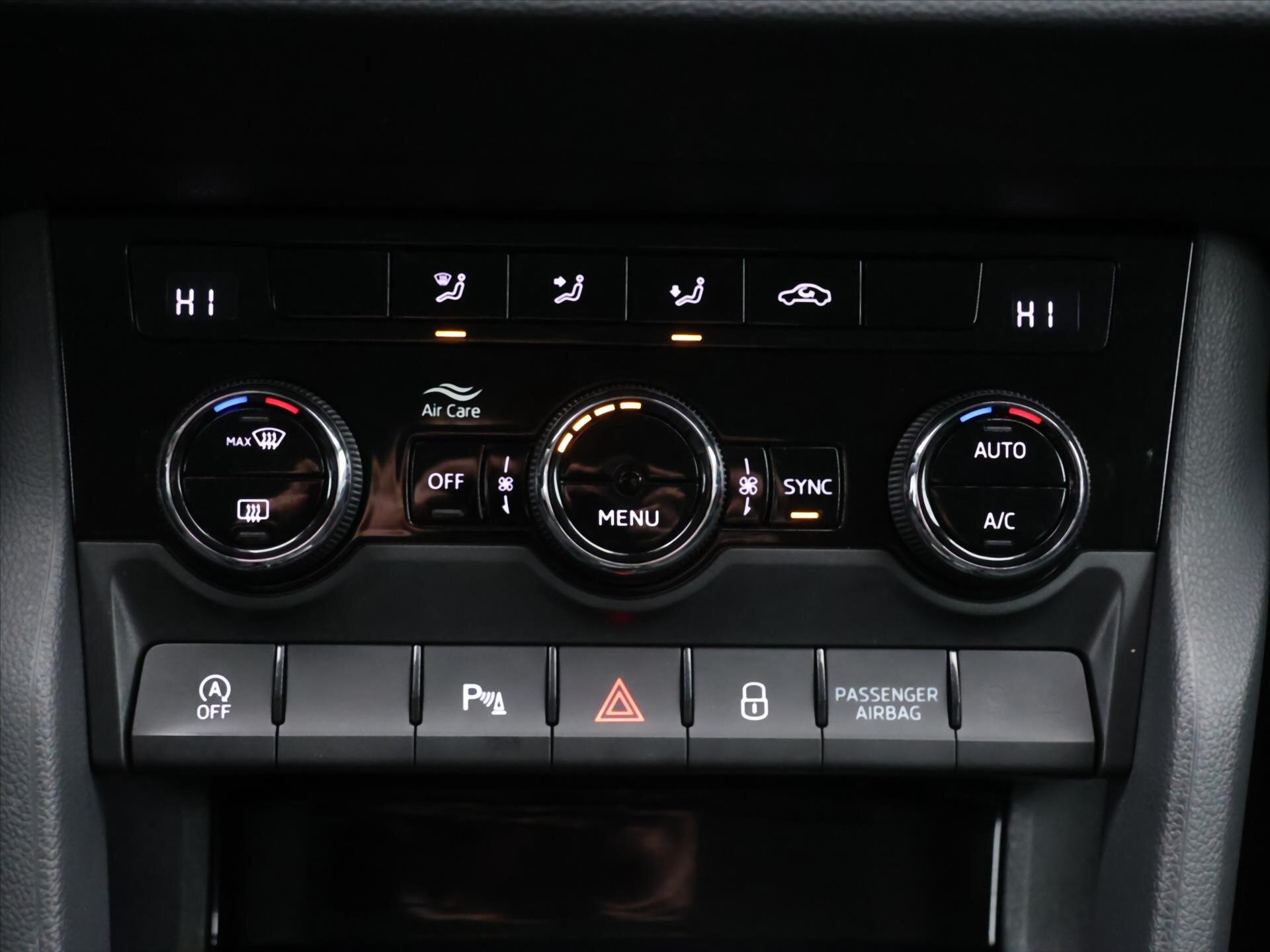 Škoda Karoq SUV / Terénní 2,0 l 85 kw