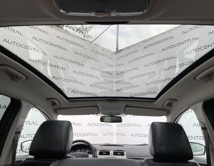 Ford Kuga SUV 2,5 l 147 kw