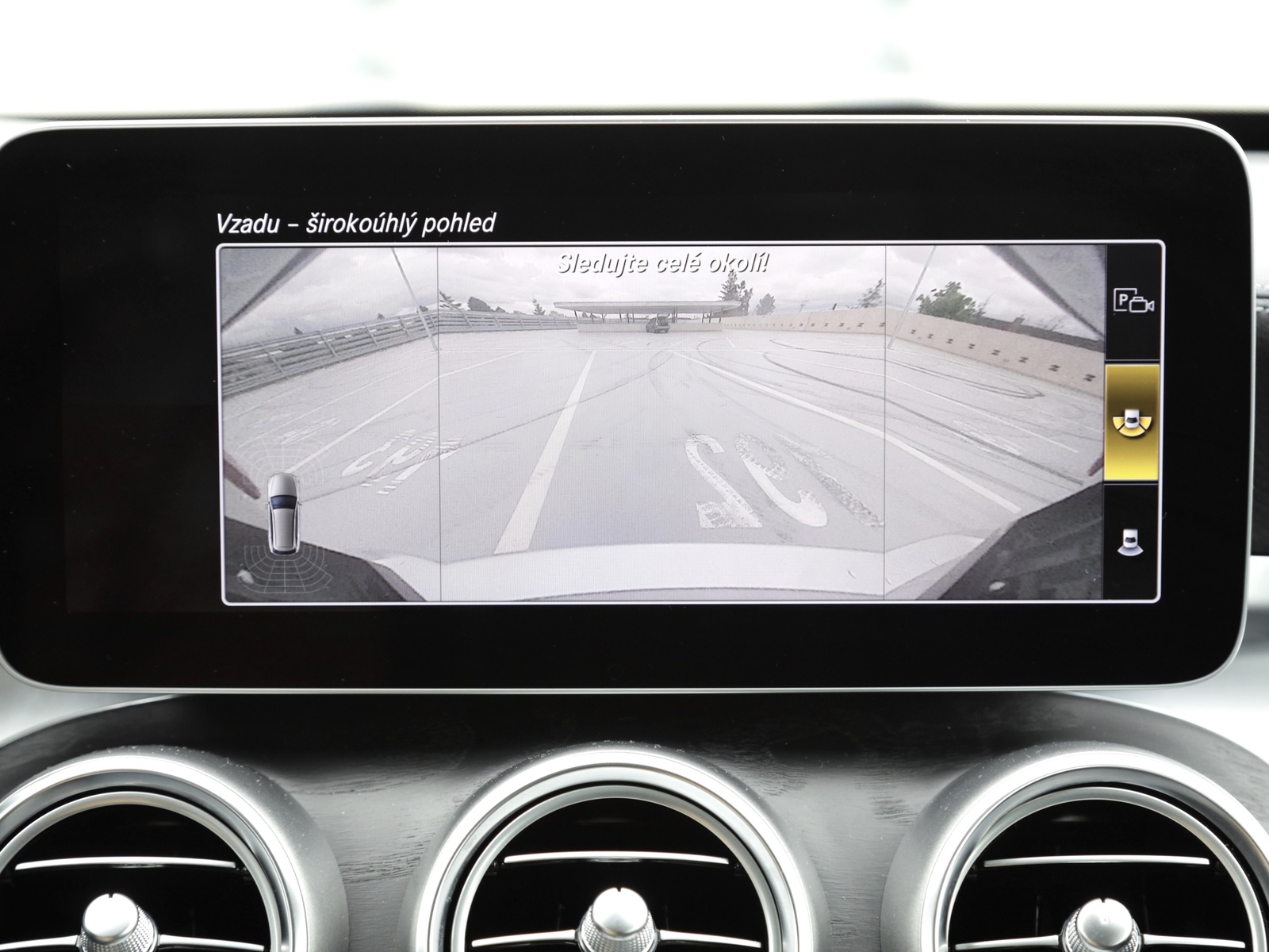 Mercedes-Benz Třídy C 12