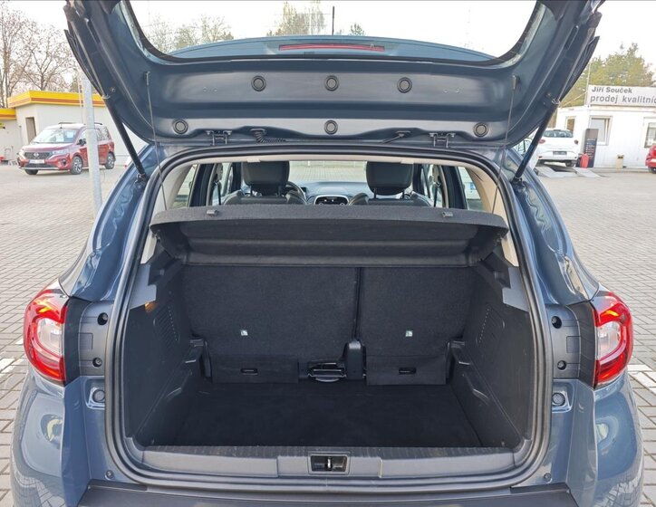 Renault Captur SUV / Terénní 898,0 66 kw