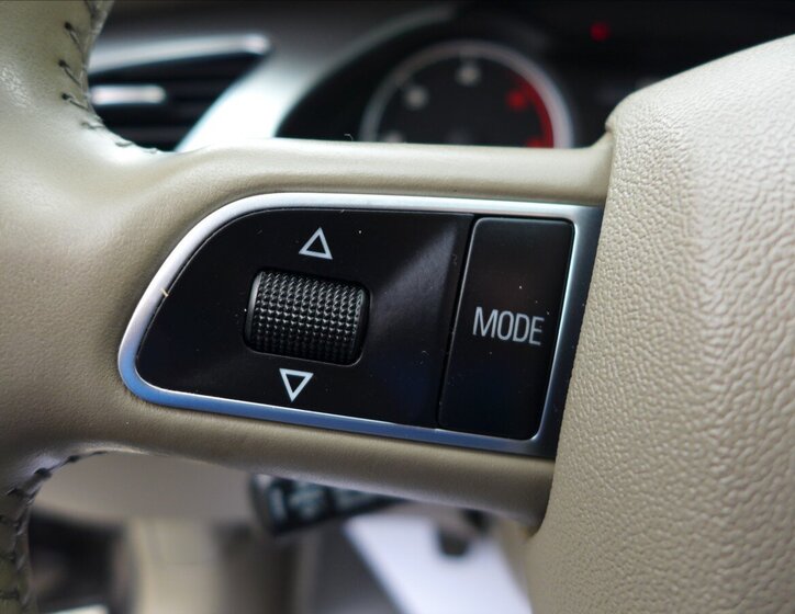 Audi A4 Kombi 2,0 l 105 kw