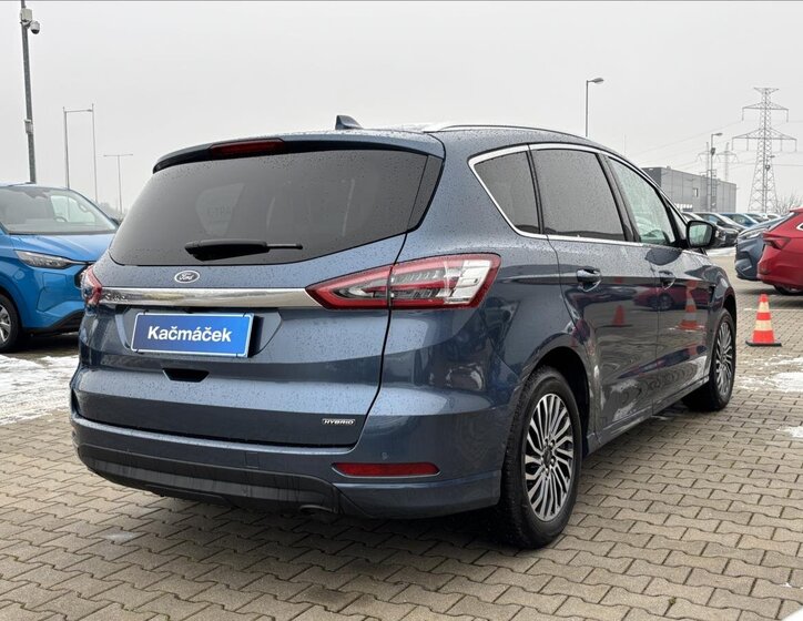 Ford S-MAX 5