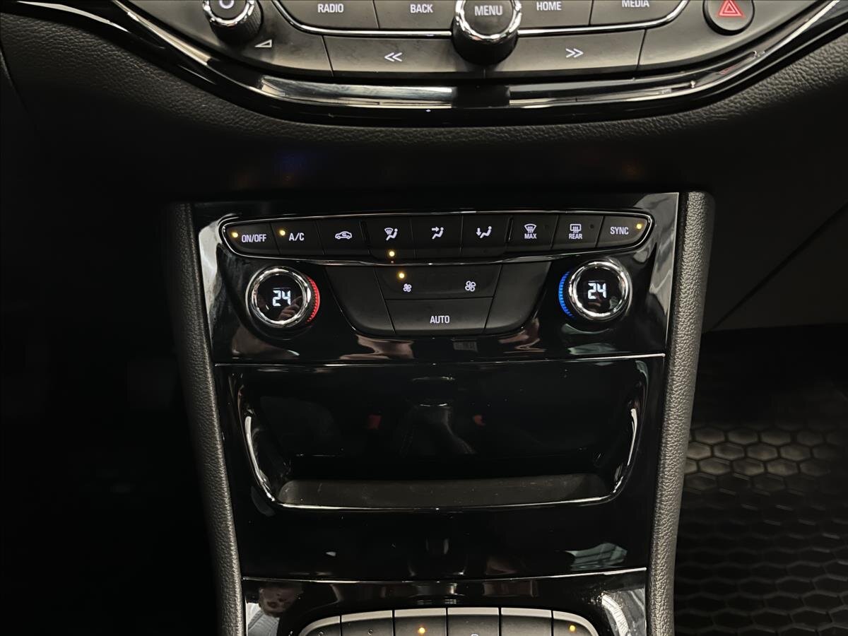 Opel Astra Hatchback 1,6 l 118 kw