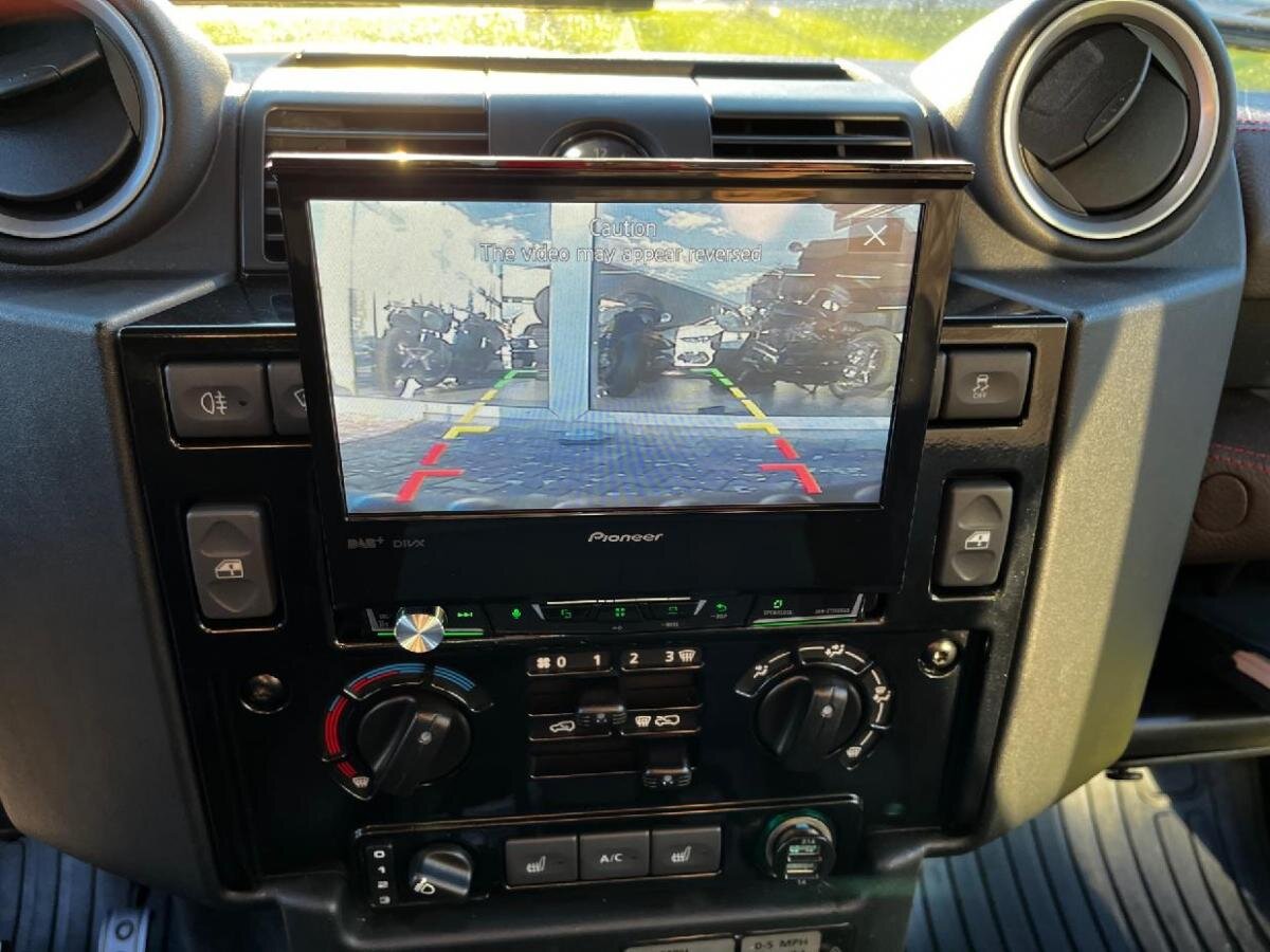 Land Rover Defender SUV / Terénní 2,2 l 90 kw