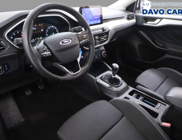 Ford Focus Hatchback 999,0 74 kw