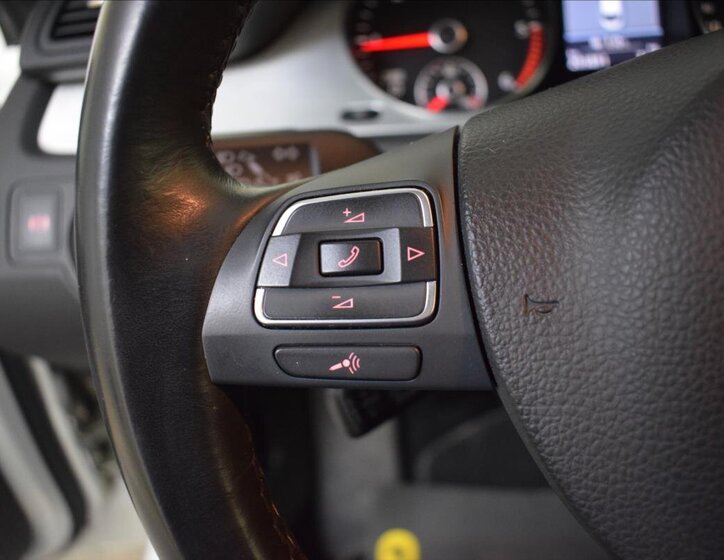 Volkswagen Passat CC Sedan / Limuzína 2,0 l 105 kw