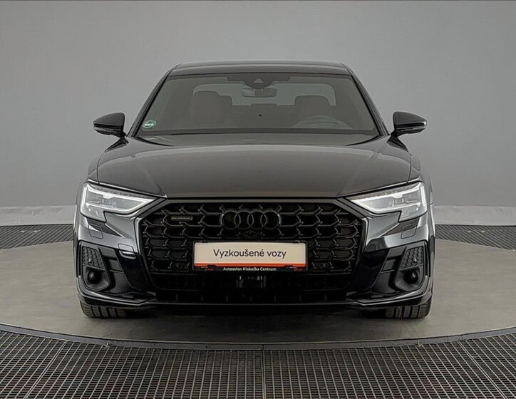 Audi A8 Sedan / Limuzína 3,0 l 210 kw
