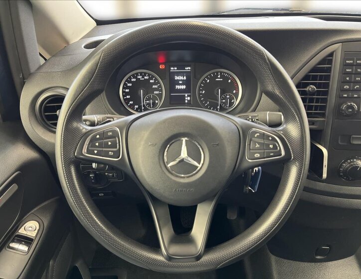 Mercedes-Benz Vito 10