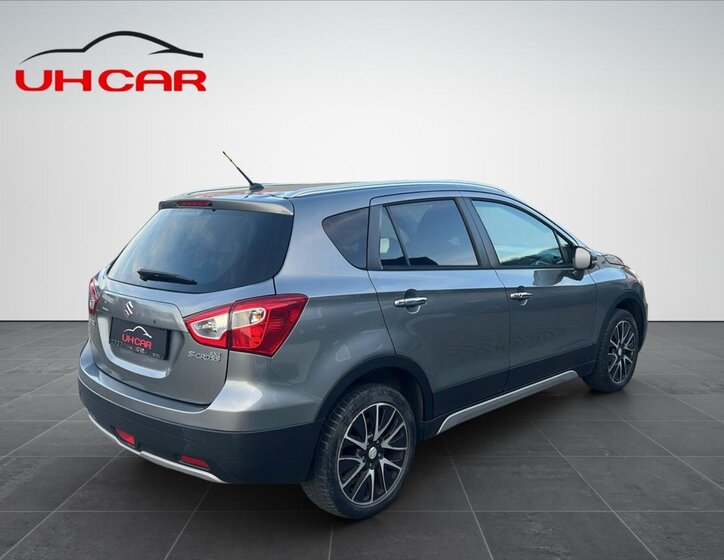 Suzuki SX4 S-Cross 5