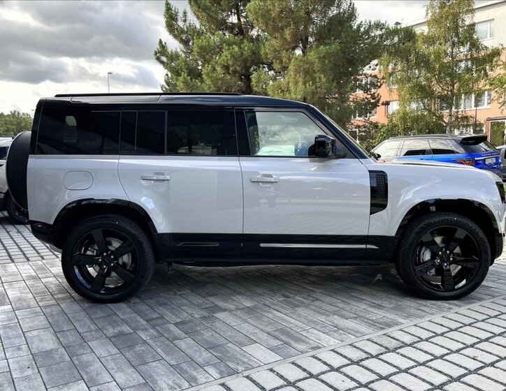 Land Rover Defender SUV / Terénní 3,0 l 257 kw