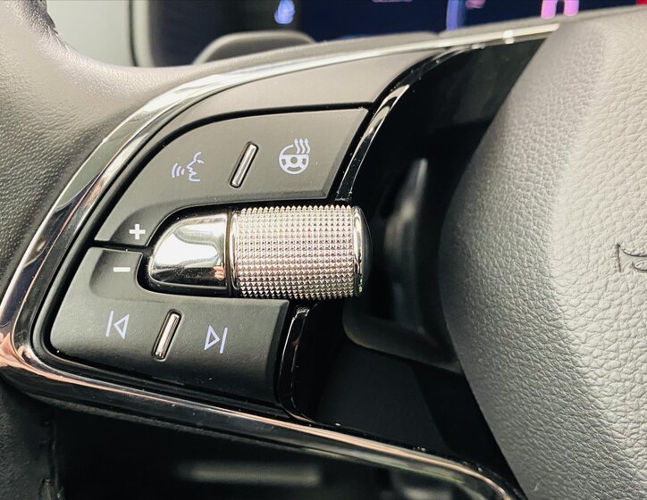 Škoda Karoq SUV 1,5 l 110 kw