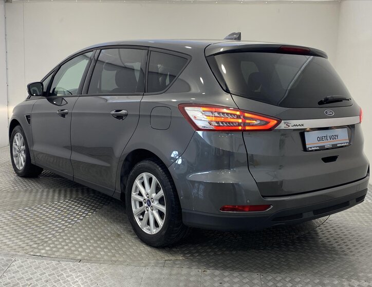 Ford S-MAX 19
