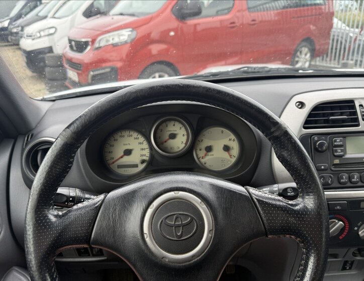 Toyota RAV4 Ostatní 2,0 l 85 kw