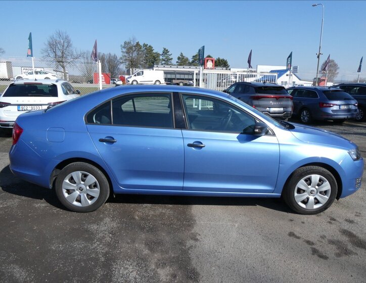 Škoda Rapid Sedan / Limuzína 1,2 l 66 kw