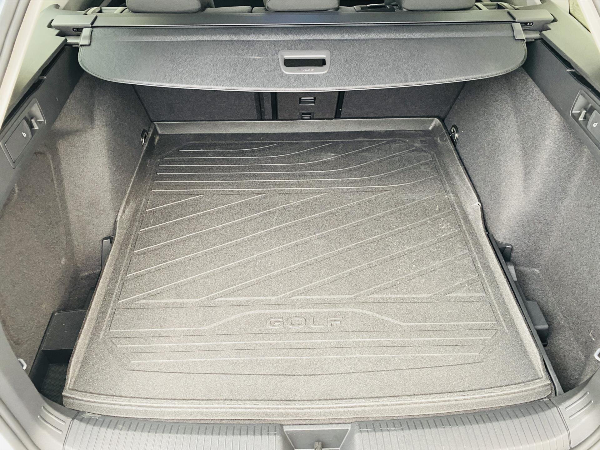 Volkswagen Golf Kombi 1,5 l 85 kw