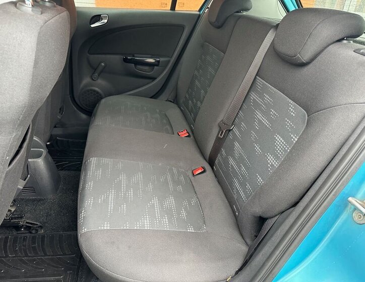 Opel Corsa Hatchback 1,4 l 64 kw