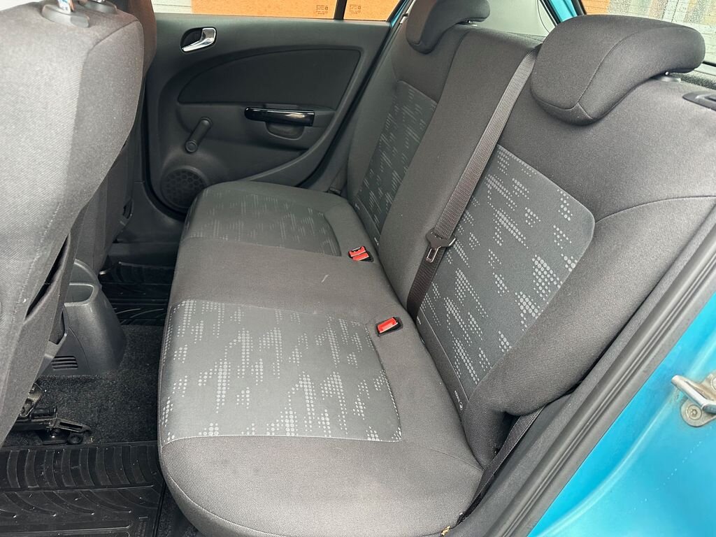 Opel Corsa Hatchback 1,4 l 64 kw