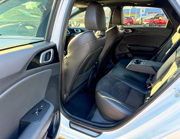 KIA ProCeed Liftback 1,6 l 150 kw