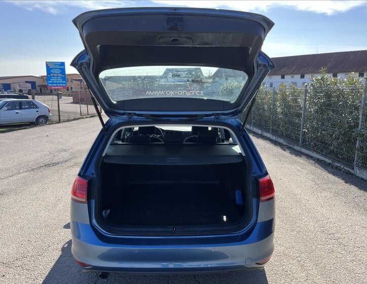 Volkswagen Golf Kombi 1,6 l 81 kw