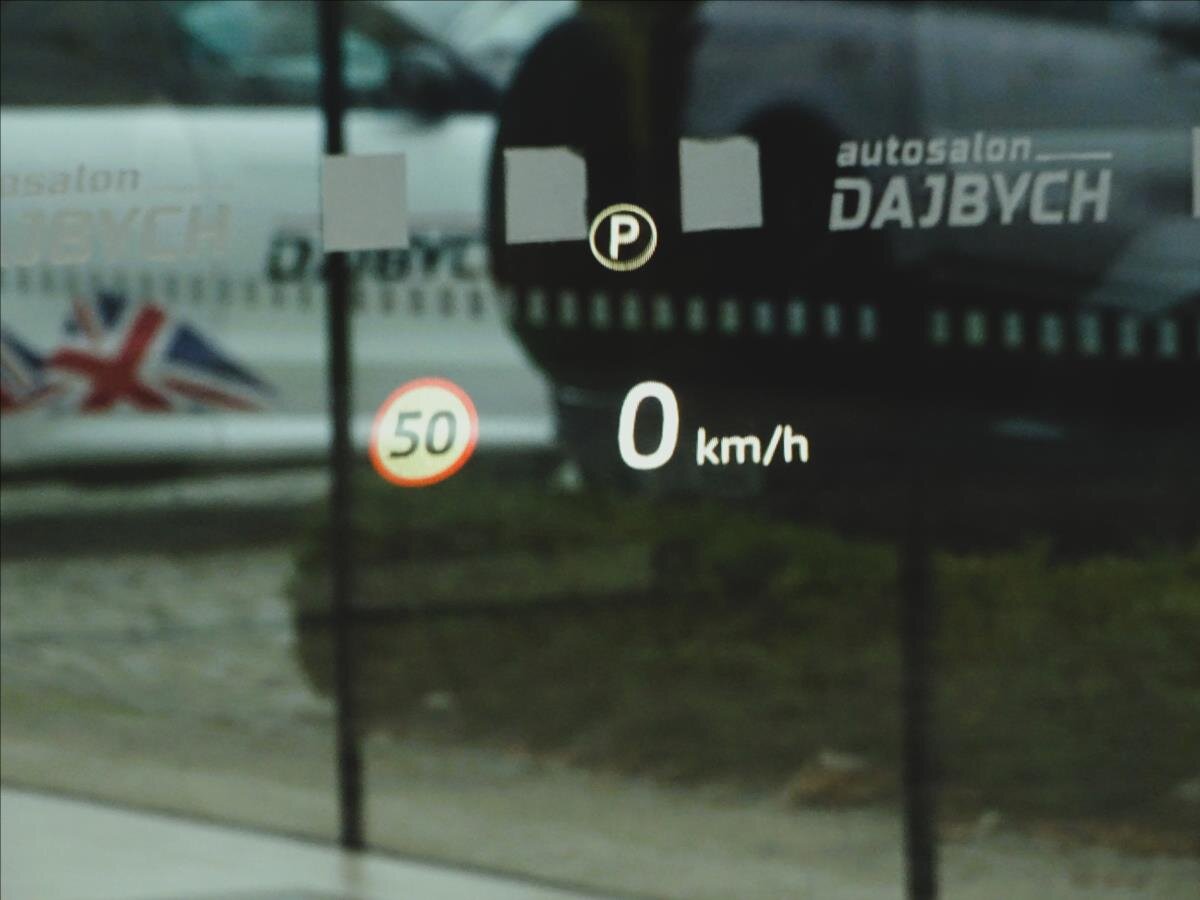 Land Rover Defender SUV / Terénní 5,0 l 313 kw