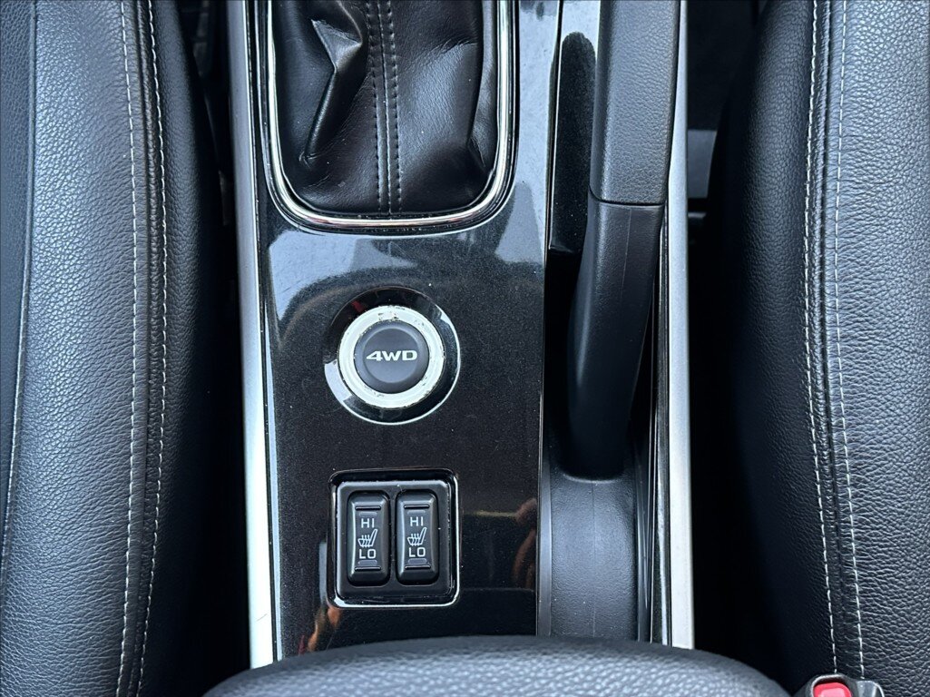 Mitsubishi Outlander SUV / Terénní 2,3 l 110 kw