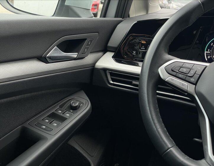 Volkswagen Golf Kombi 1,5 l 110 kw