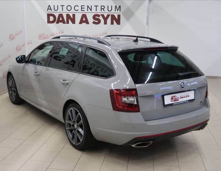 Škoda Octavia Kombi 2,0 l 180 kw