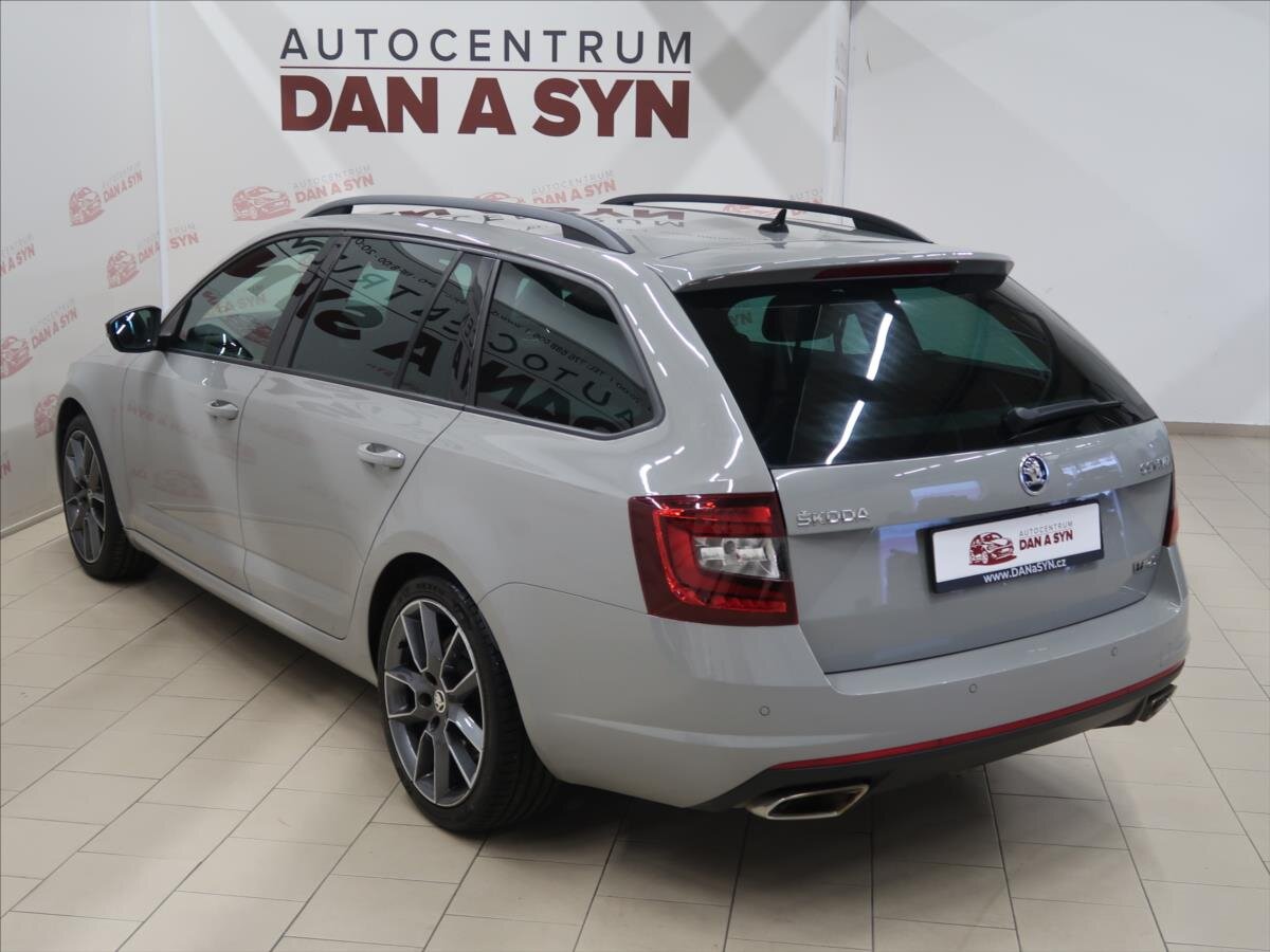 Škoda Octavia Kombi 2,0 l 180 kw