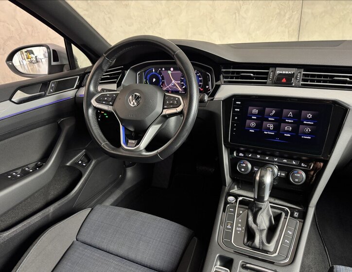 Volkswagen Passat Kombi 1,4 l 160 kw