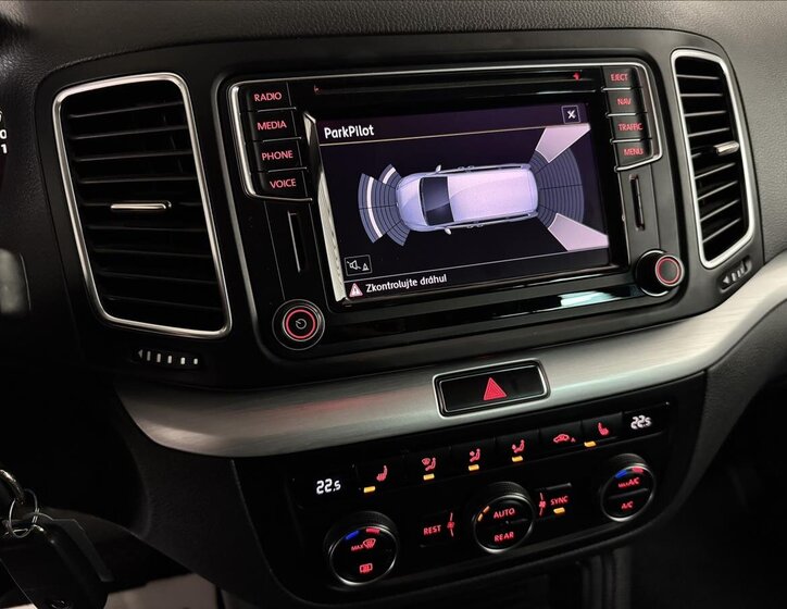 Volkswagen Sharan MPV 2,0 l 110 kw